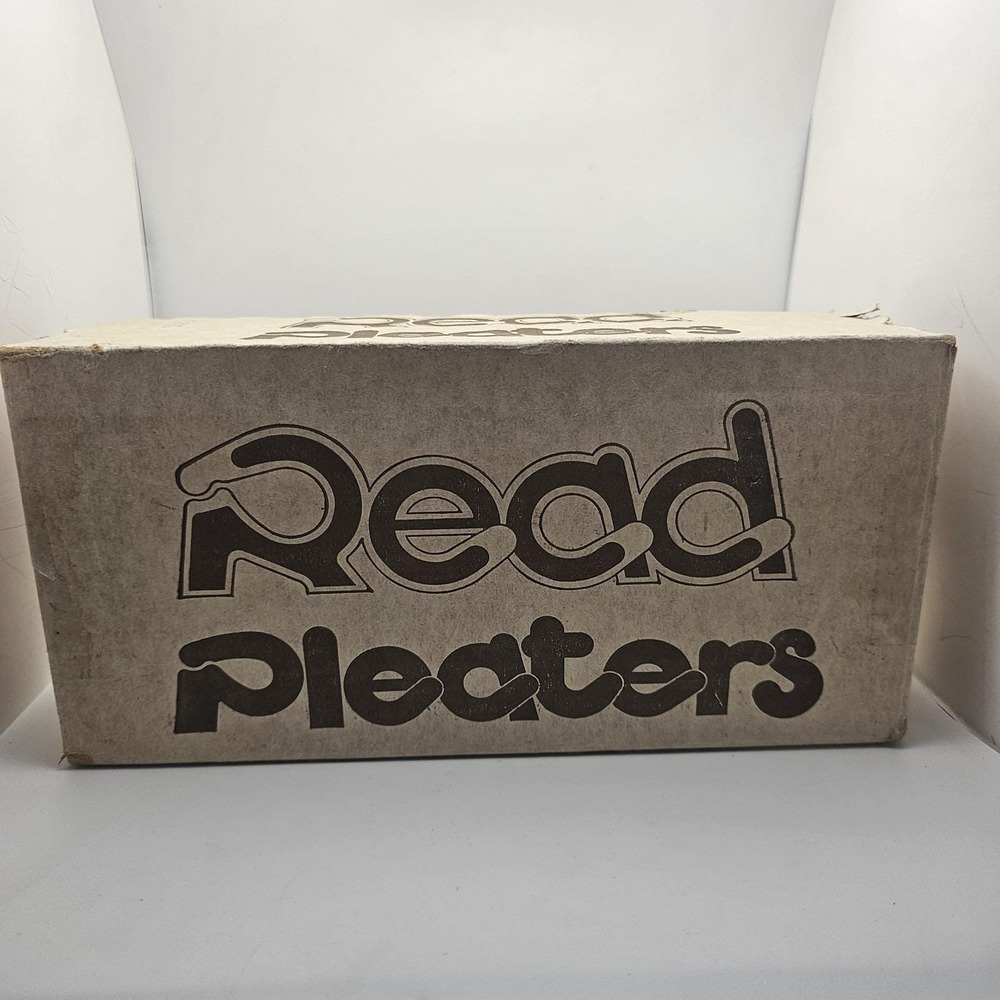 Read Pleaters Machine for Smocking Dirextions Extra Needles Original Box